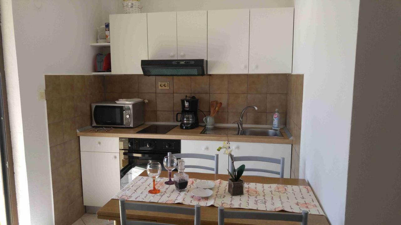 Vera Apartment 1 Rogoznica  Exteriör bild