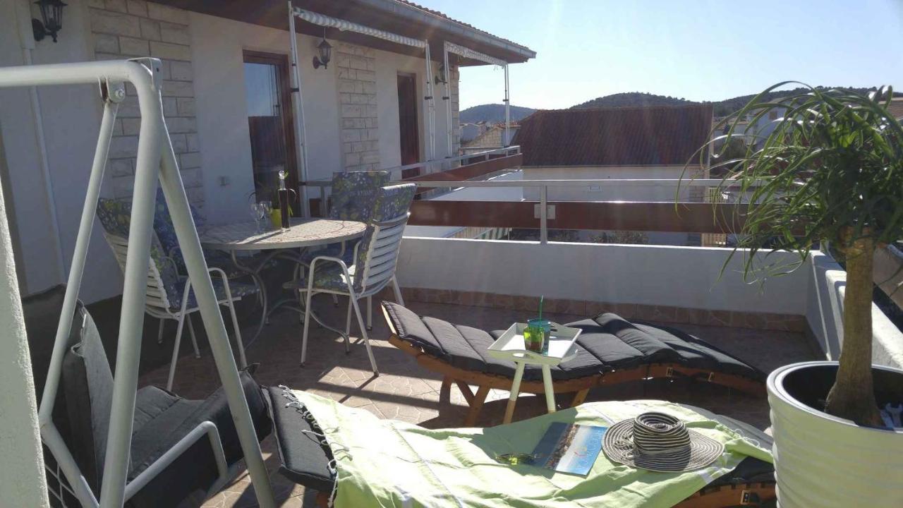 Vera Apartment 1 Rogoznica  Rum bild