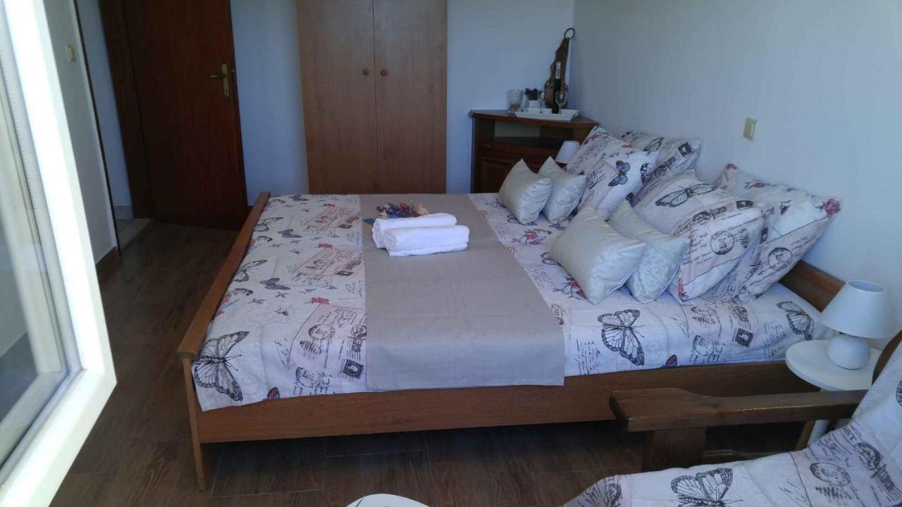 Vera Apartment 1 Rogoznica  Rum bild