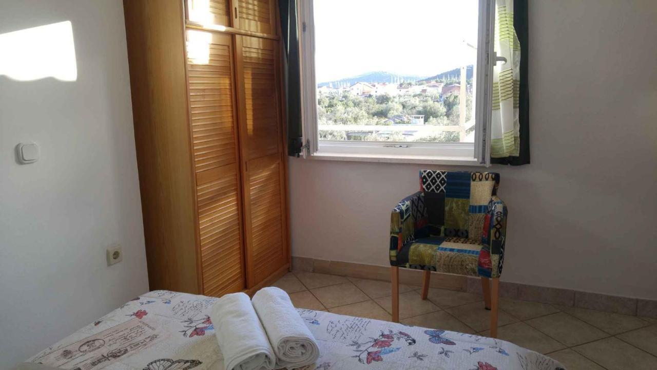 Vera Apartment 1 Rogoznica  Rum bild